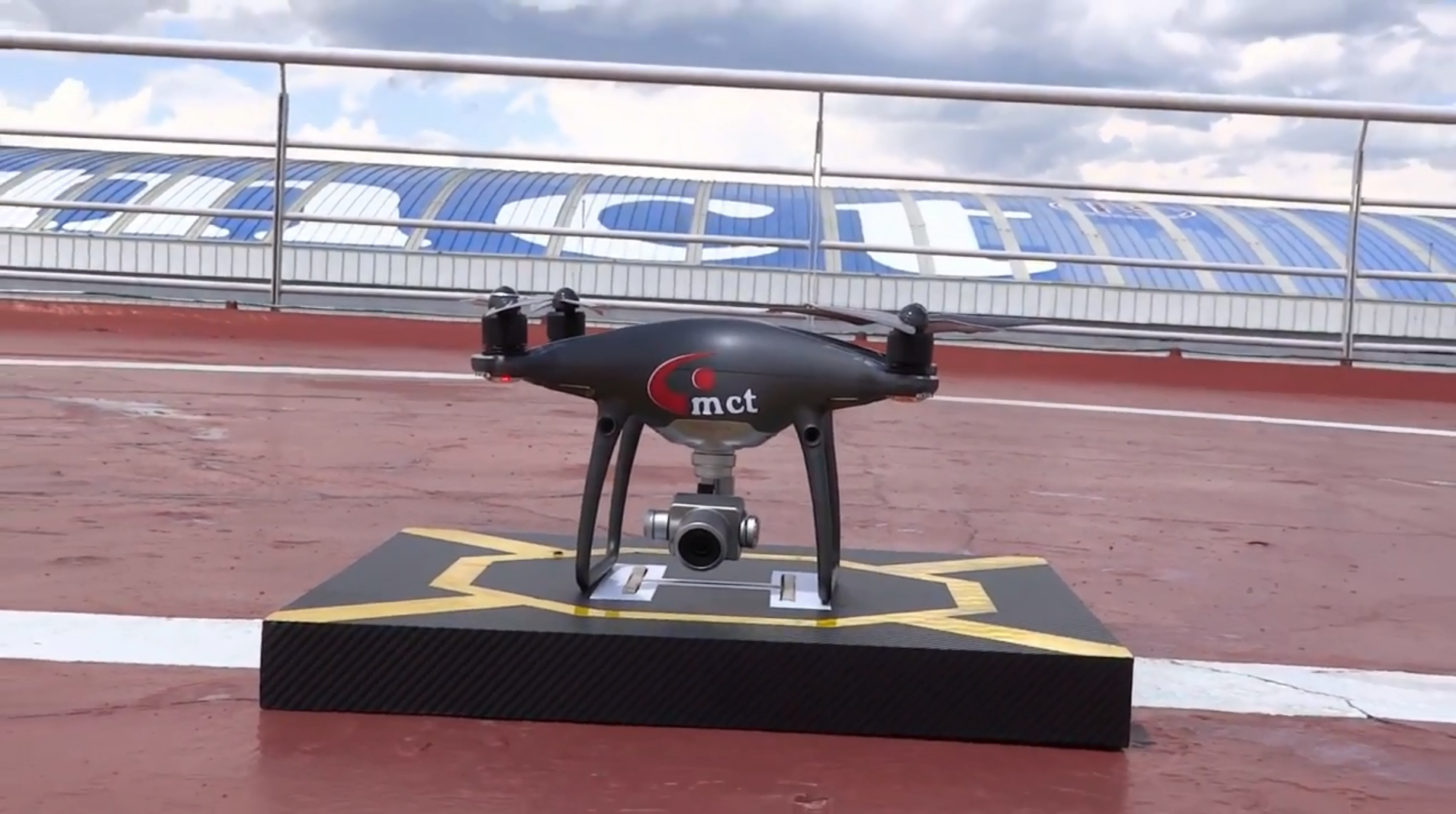 Dron MCT